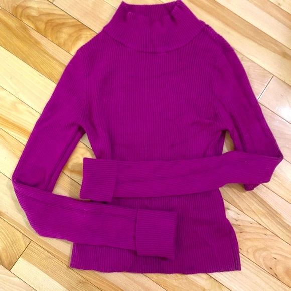 Express Tops Bundle🔥 - Picture 4 of 4